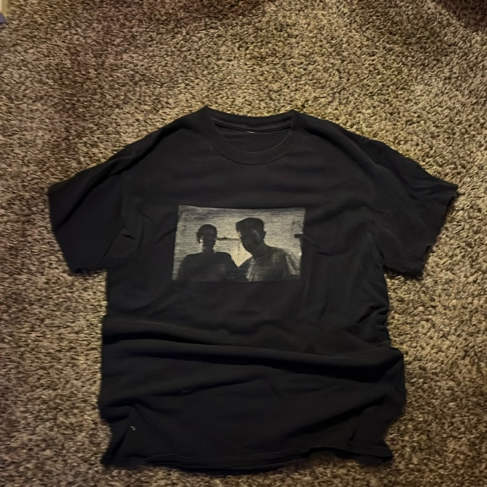 Vintage Y2K graphic tee